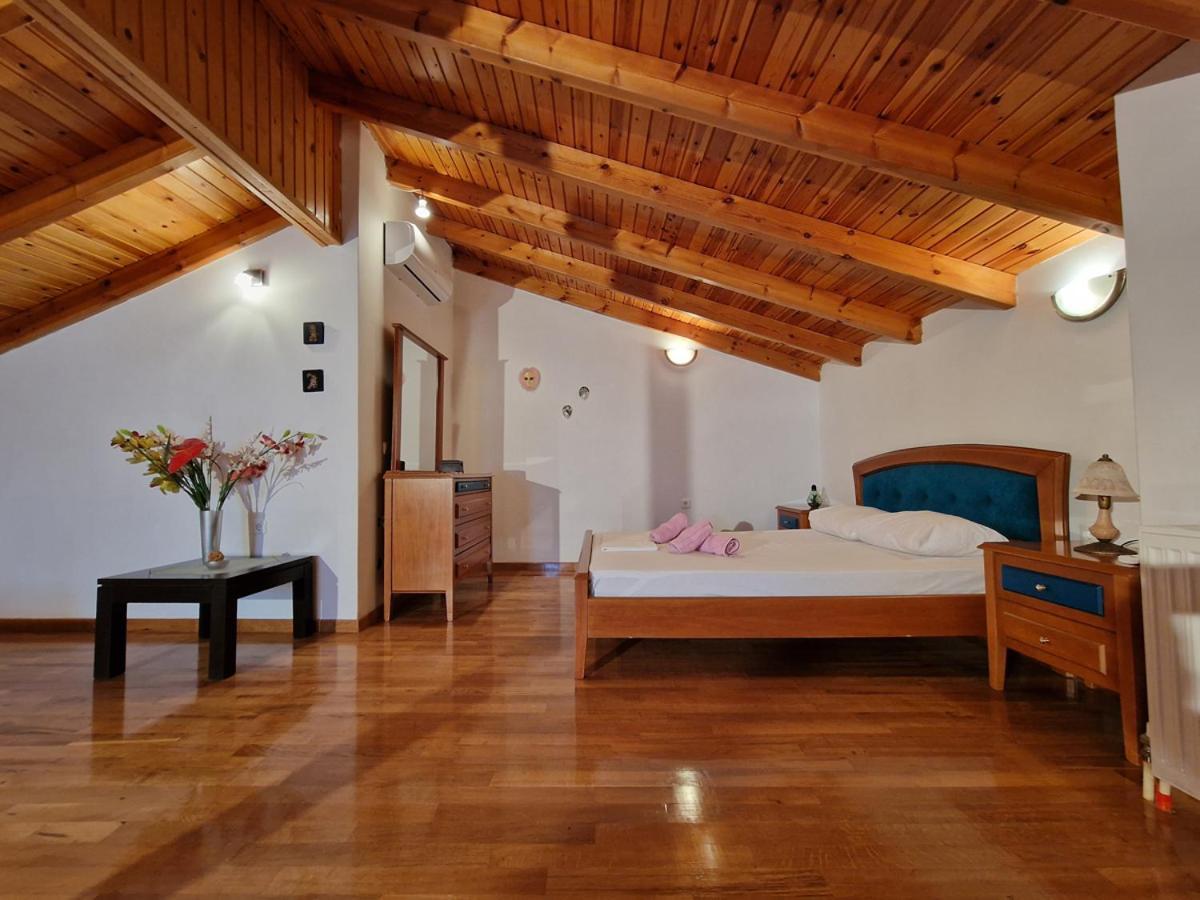 Villa Liana : Luxury Villa With Fantastic Sea View, Near Airport Porto Rafti Exterior photo